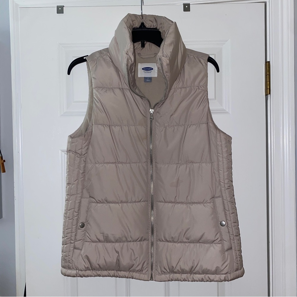 Old Navy Puffervest